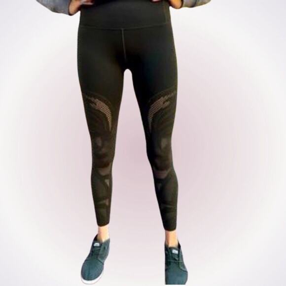 Lululemon olive green laser cut floral leggings | Sz 4 - Picture 1 of 7